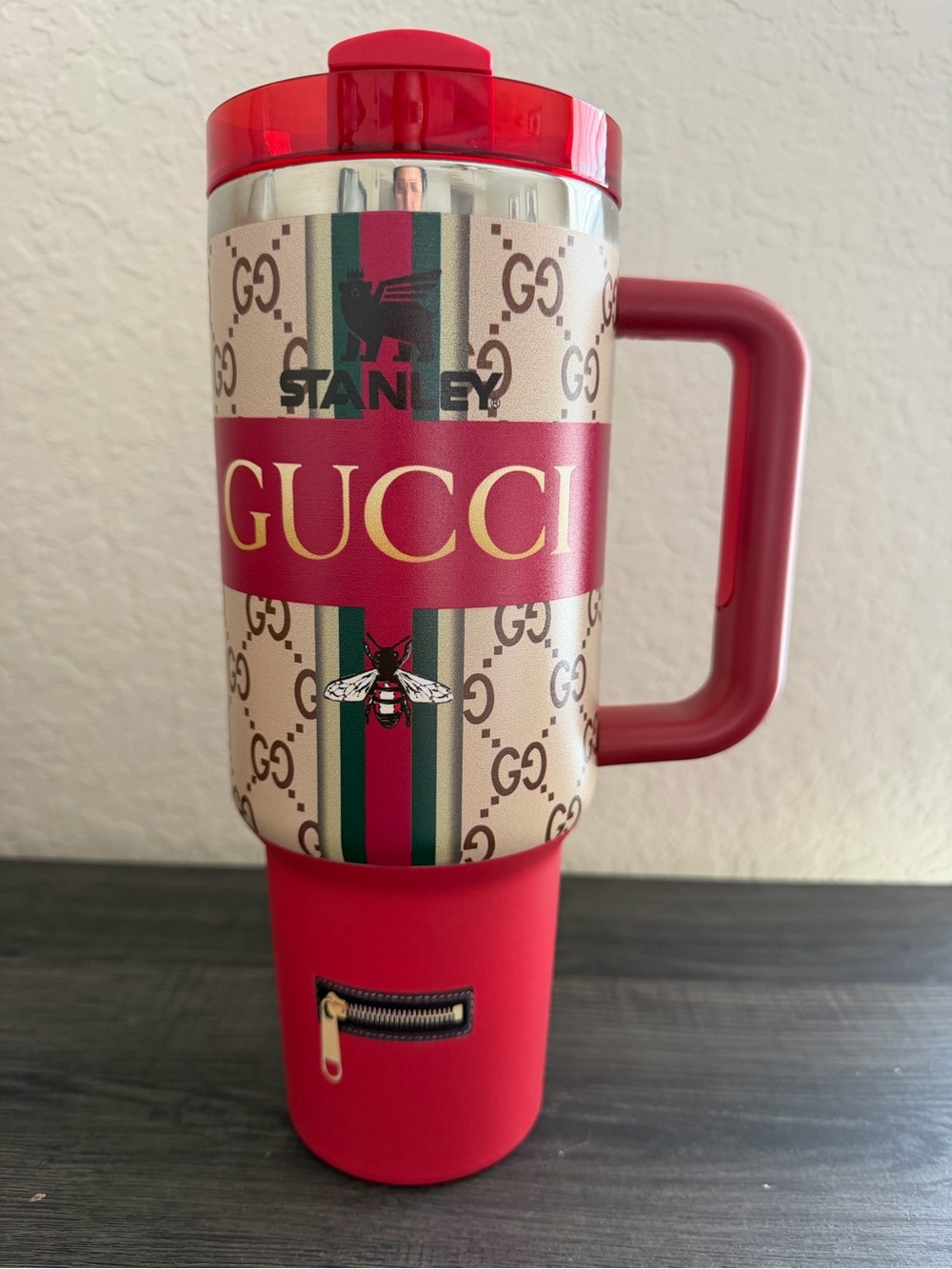 40 oz Red Beige Fashion Print Tumbler with Handle & Straw - Picture 5 of 7